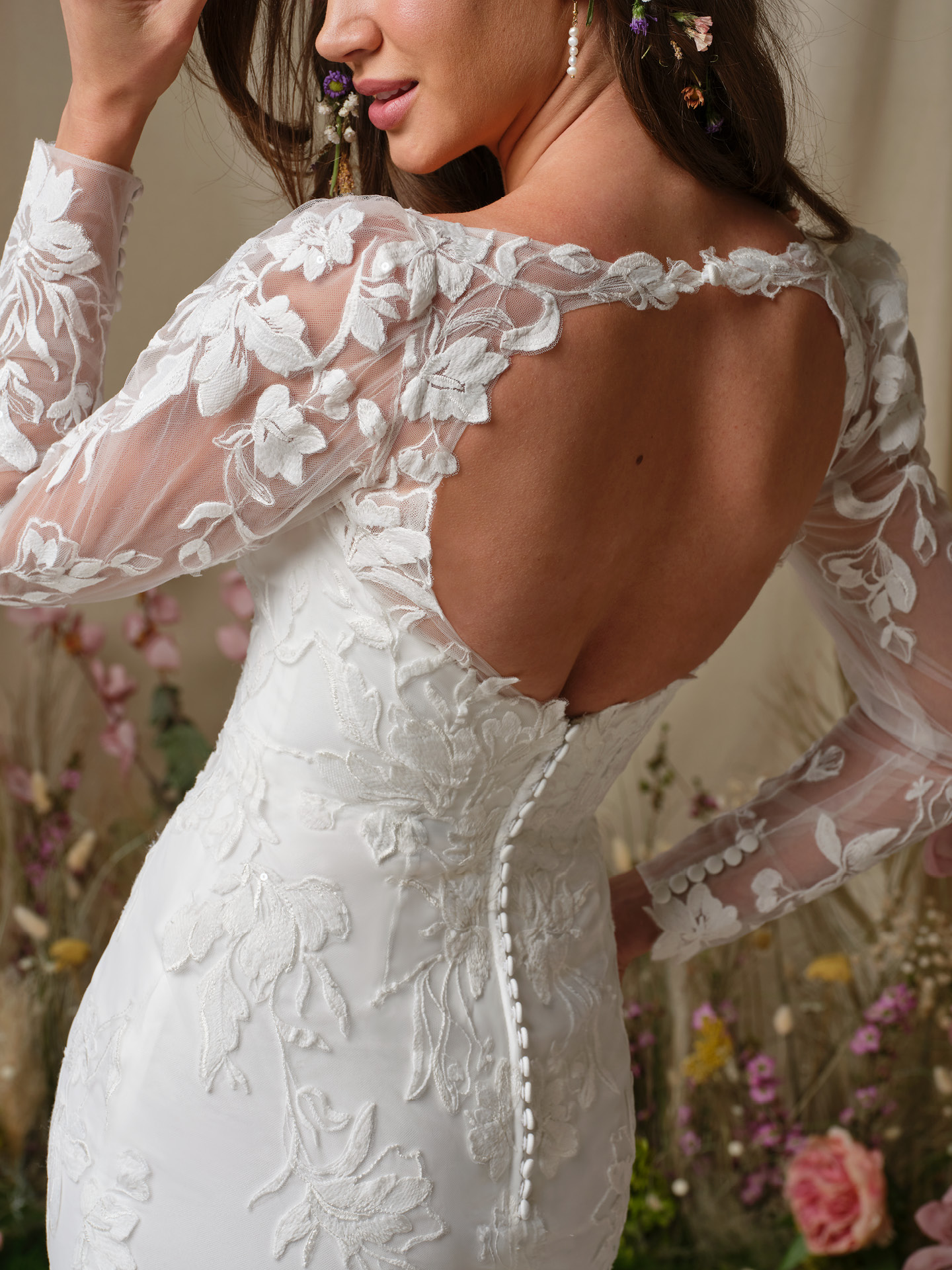 Rebecca Ingram Aubra Sheath Wedding Dress - Image 4