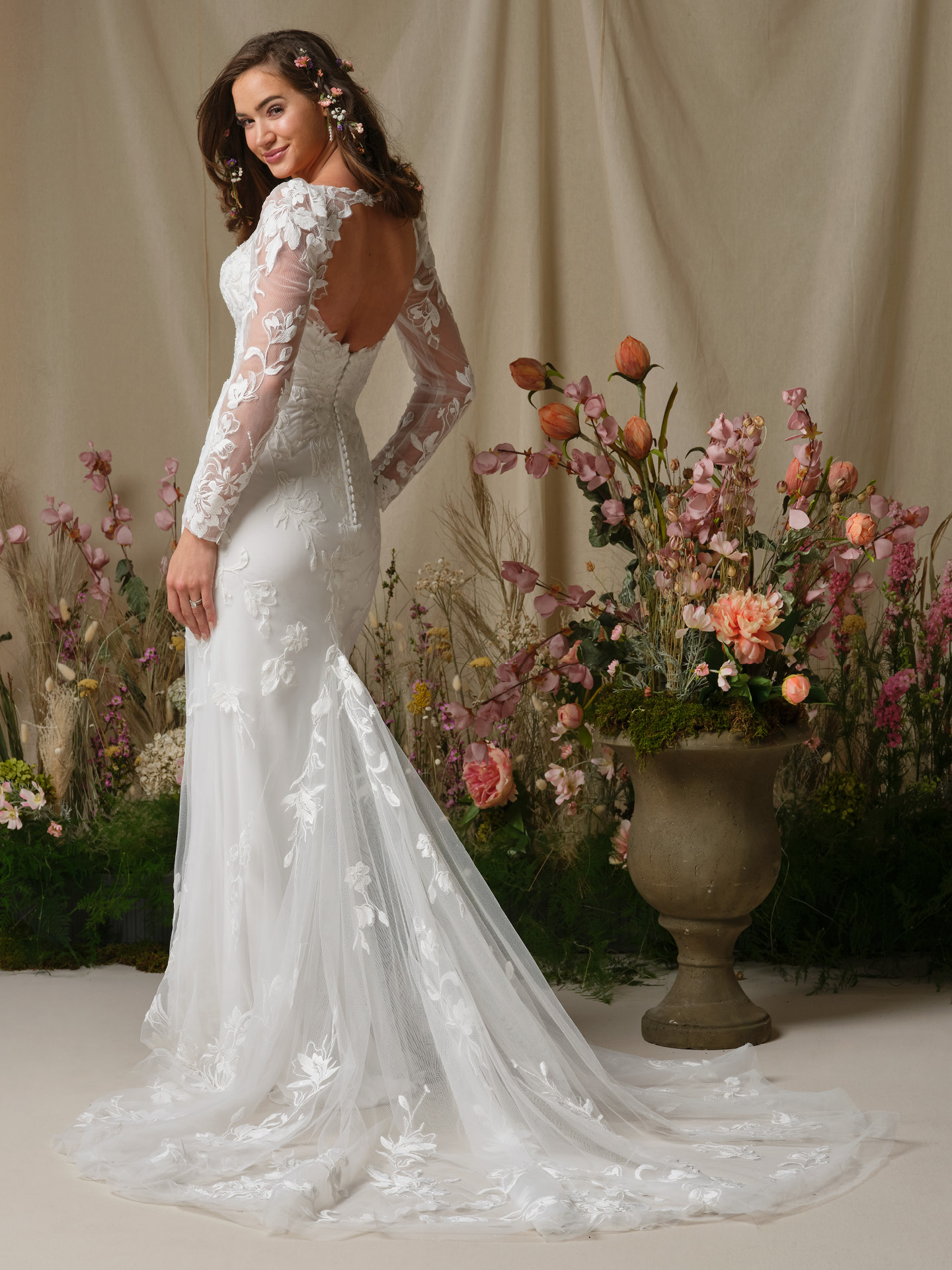 Rebecca Ingram Aubra Sheath Wedding Dress - Image 5